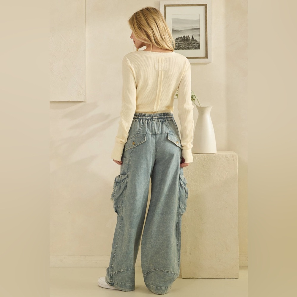 NWOT Oli & Hali Light Blue Wide-Leg Cargo Joggers - Picture 2 of 13